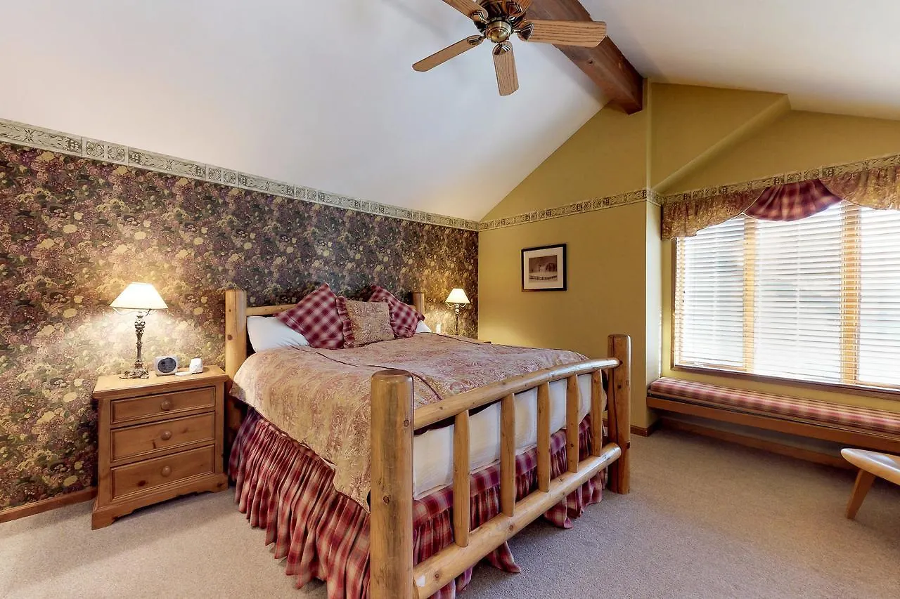 Sierra Megeve Apartment Mammoth Lakes